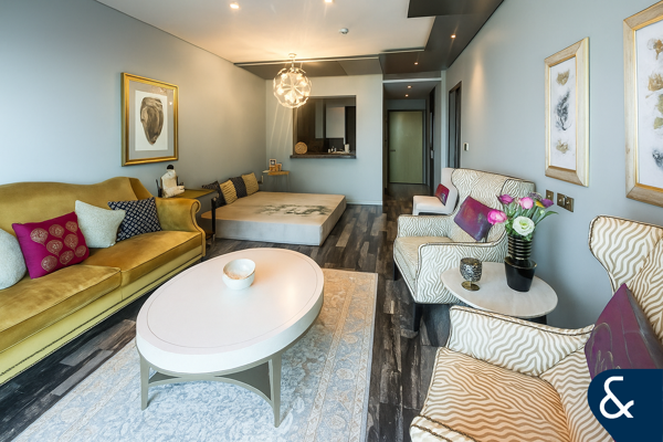 FENDI | Vacant On Transfer | 959 Sq. Ft.